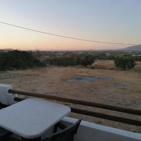 Countryside Retreat 2 *